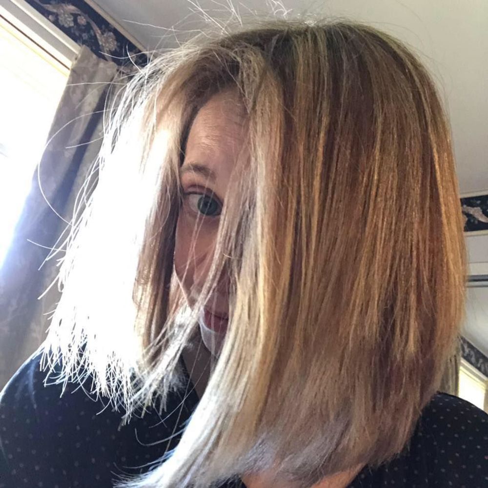 Meet your Posher, Alexis